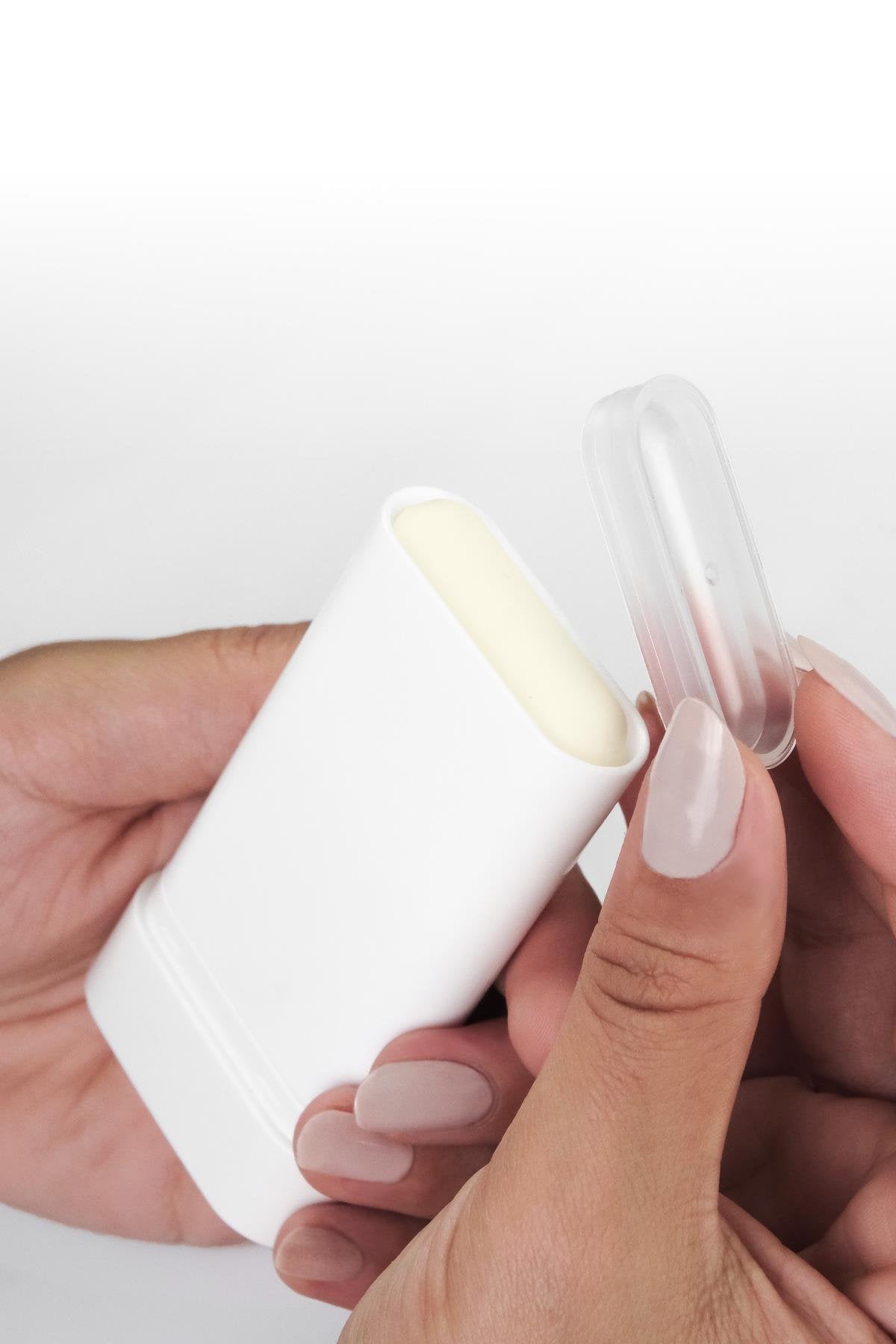 The NewLab Stick Güneş Kremi SPF 50 (uva-uvb Pa ) Water Resistant (80dk.) Blue Light Protection